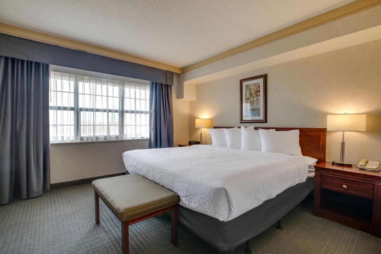 Best Western Brantford Hotel And Conference Centre Exterior foto