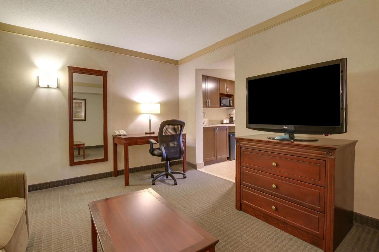 Best Western Brantford Hotel And Conference Centre Exterior foto